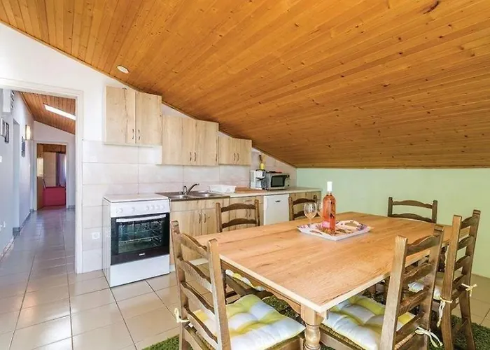 With A Parking Space Kastav, Opatija - 15287 كاستاف